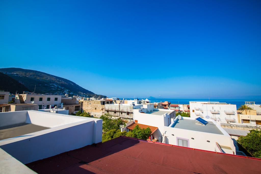 Casa Papiro Bed and Breakfast Lipari  Exteriör bild